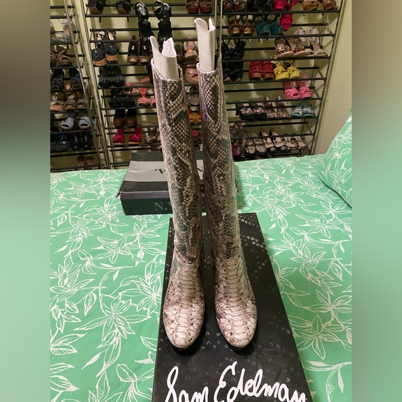 Gently Used Sam Edelman Heeled Boots - Picture 2 of 5